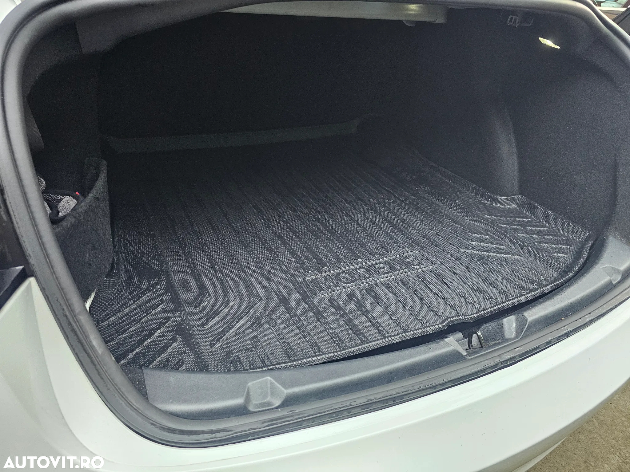 Tesla Model 3 Performance - 13
