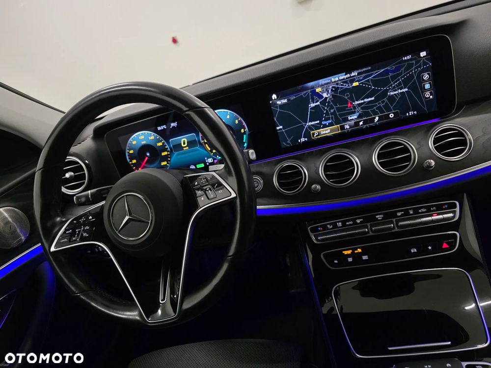 Mercedes-Benz Klasa E 300 de 4-Matic Exclusive - 8