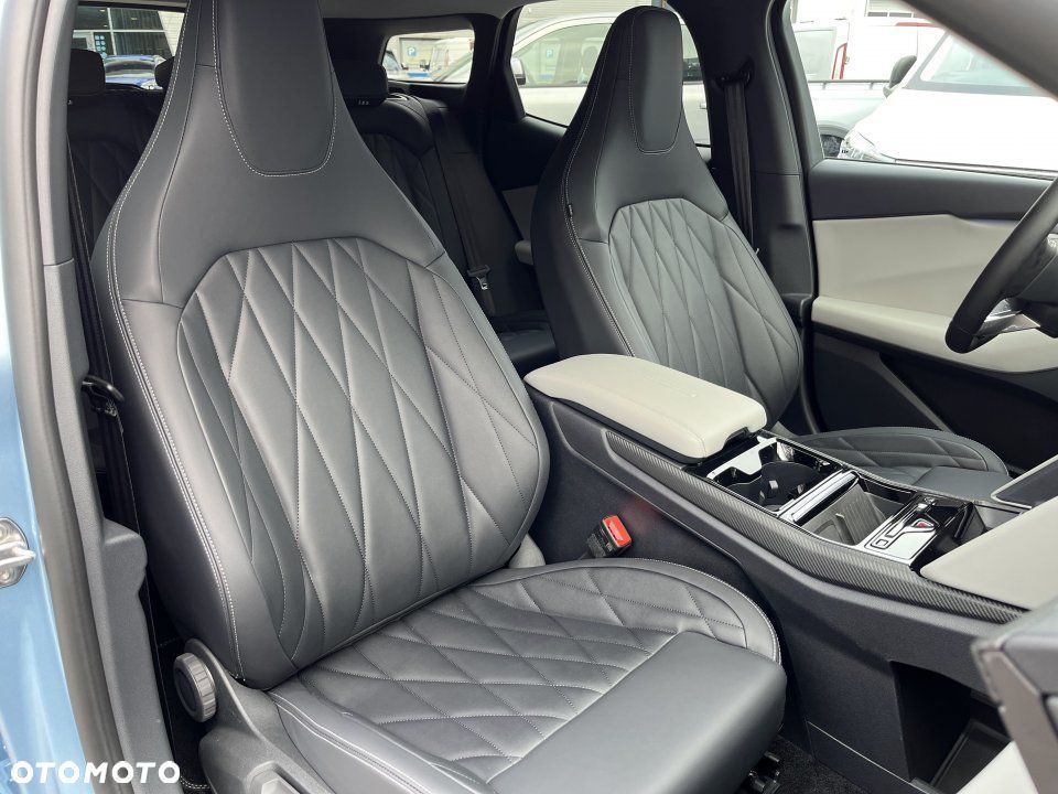 Ford Explorer - 21