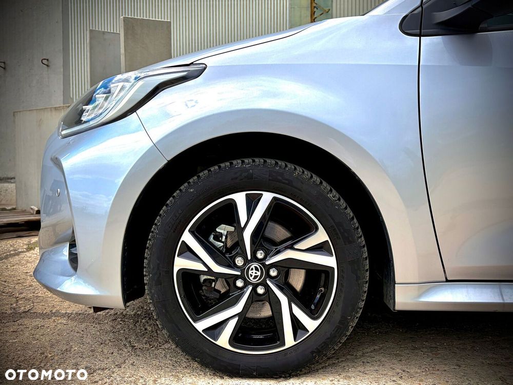 Toyota Yaris Hybrid 1.5 Style - 11