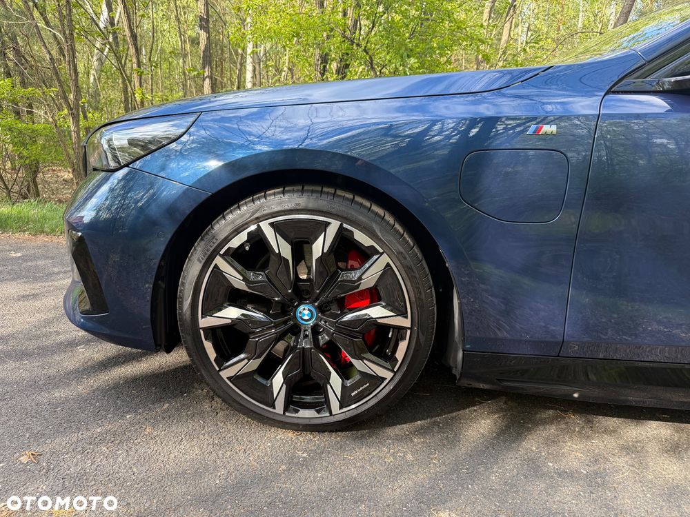 BMW Seria 5 550e xDrive PHEV M Sport - 31