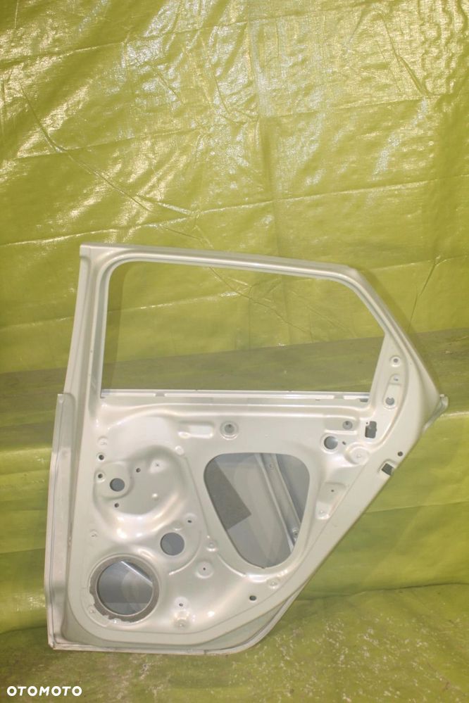 Drzwi Audi A1 II GB po 2018r. tył prawy - 2