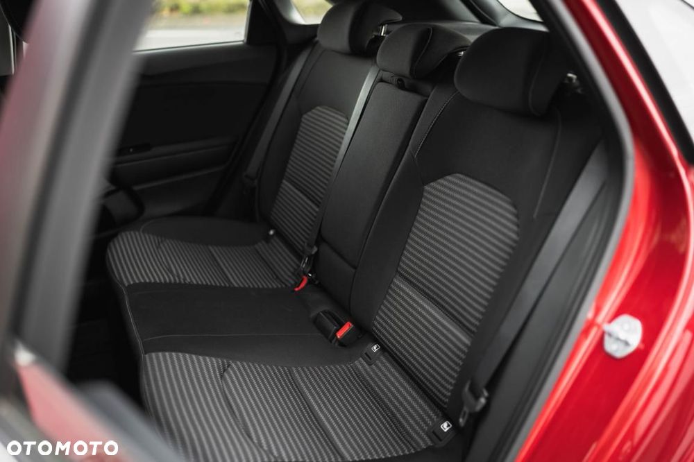 Kia Ceed - 24