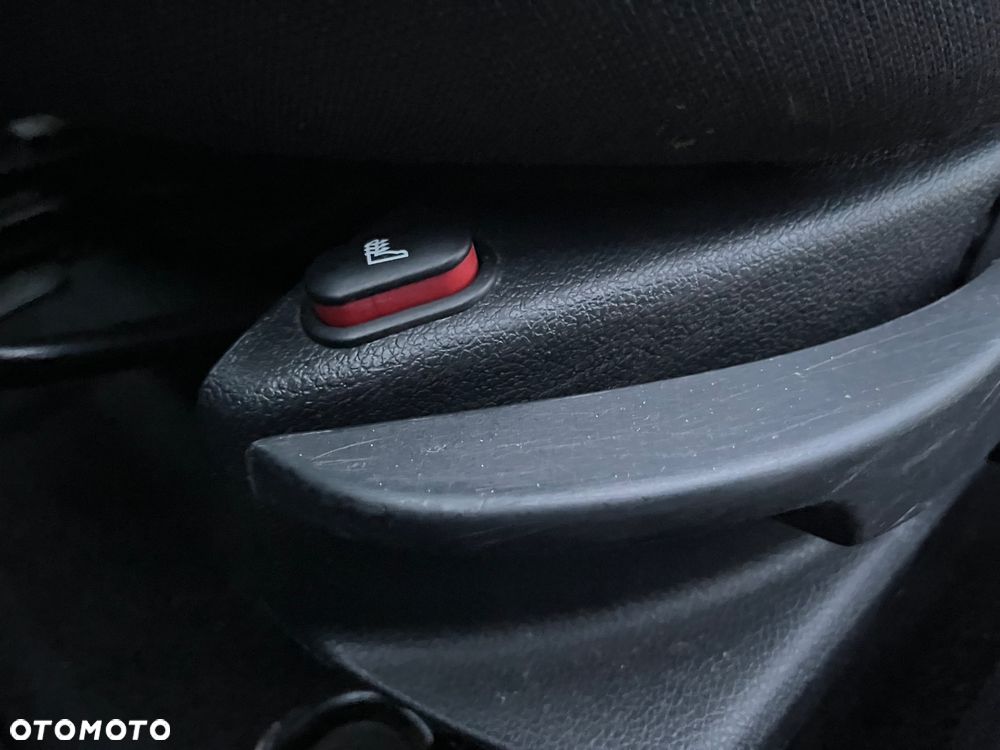 Ford Fiesta - 24