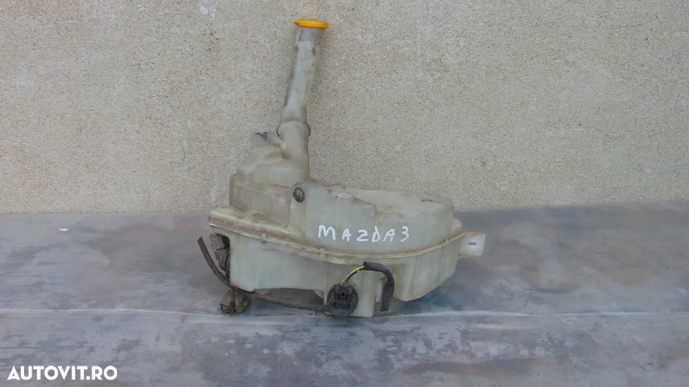 Vas lichid parbriz apa Mazda 3 an 2006 cod 860142721 - 1