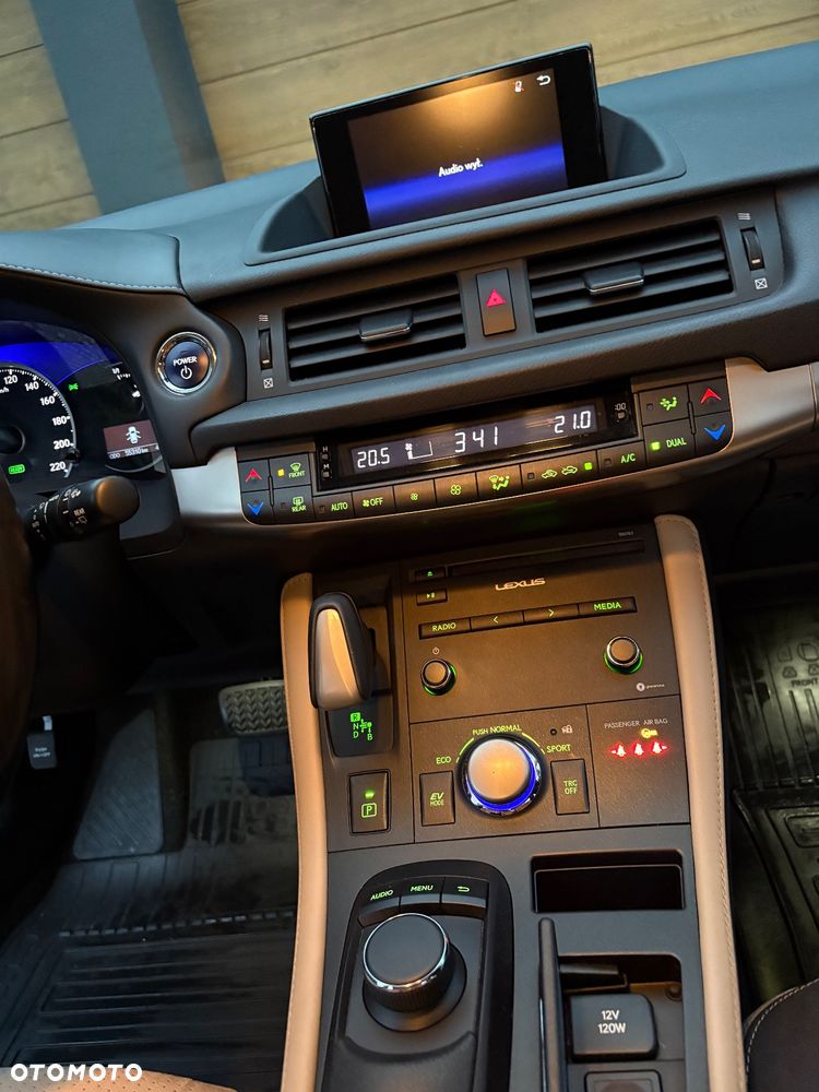 Lexus CT 200h Elegance - 5