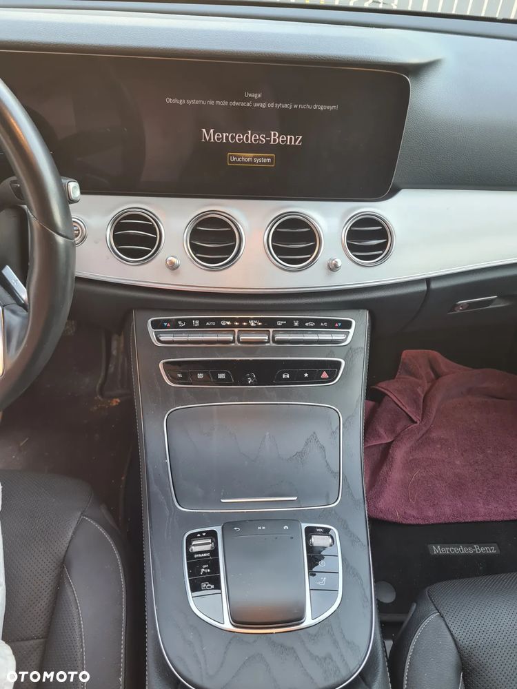 Mercedes-Benz Klasa E - 29