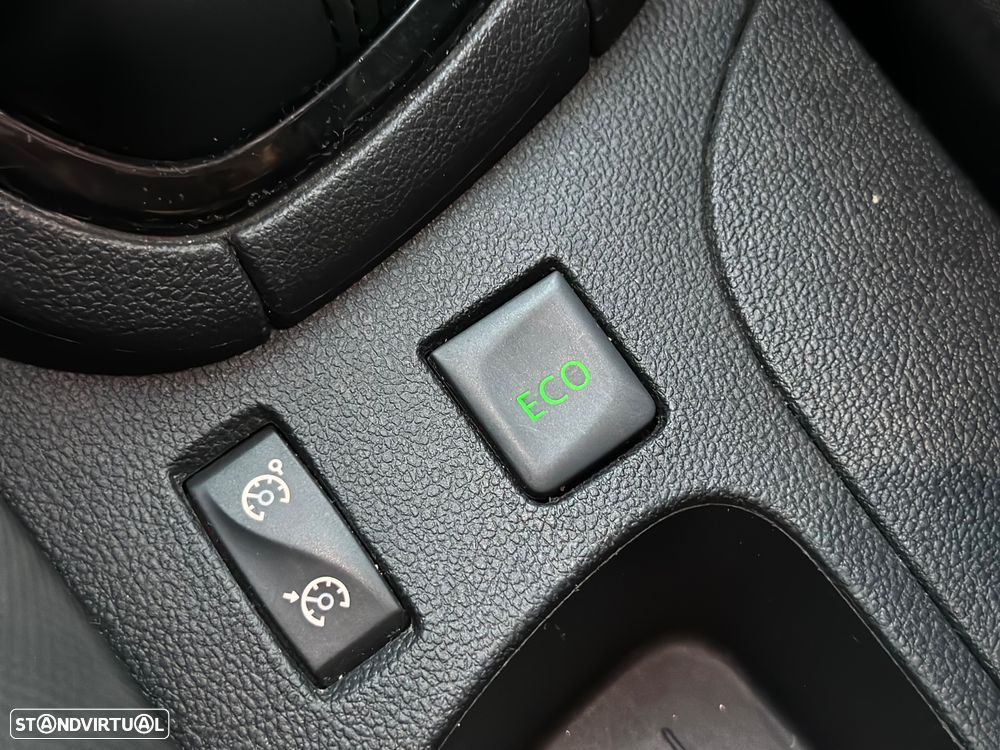 Renault Clio Sport Tourer Energy dCi 110 Start & Stop INTENS - 17