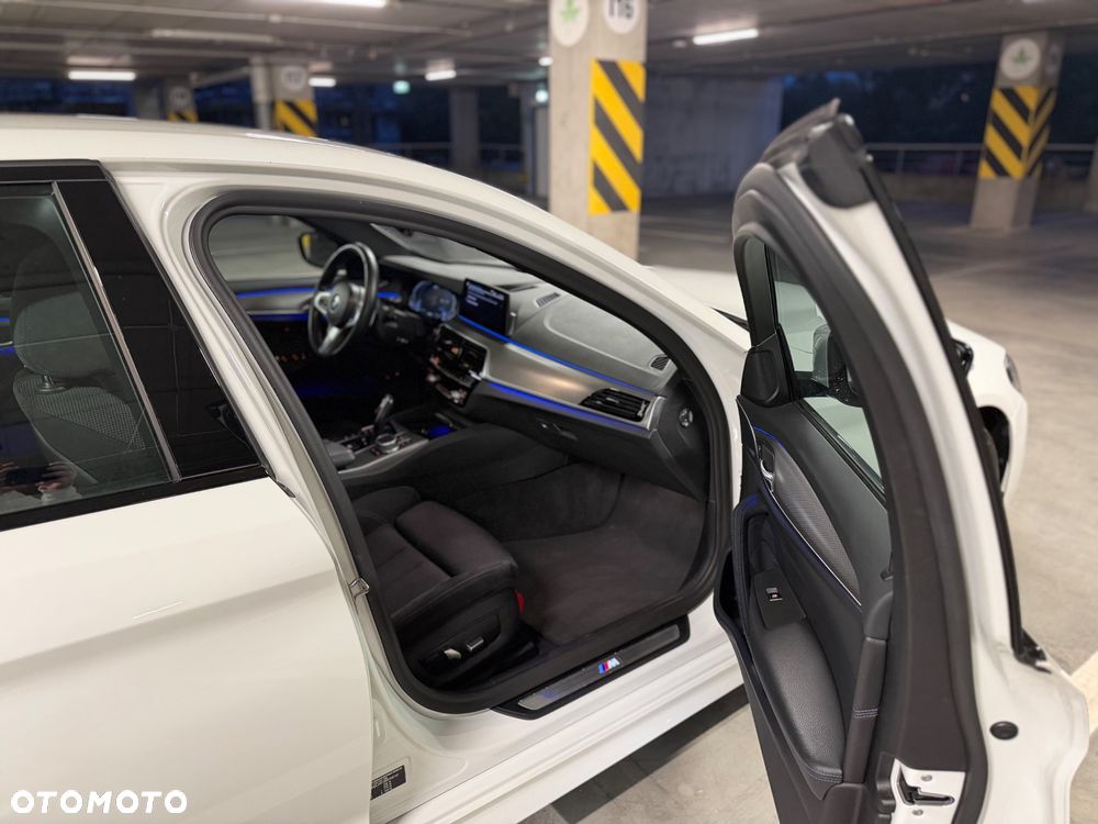 BMW Seria 5 530e xDrive M Sport sport - 16