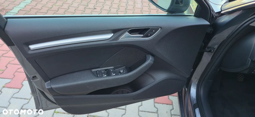 Audi A3 Sportback 2.0 TDI - 13