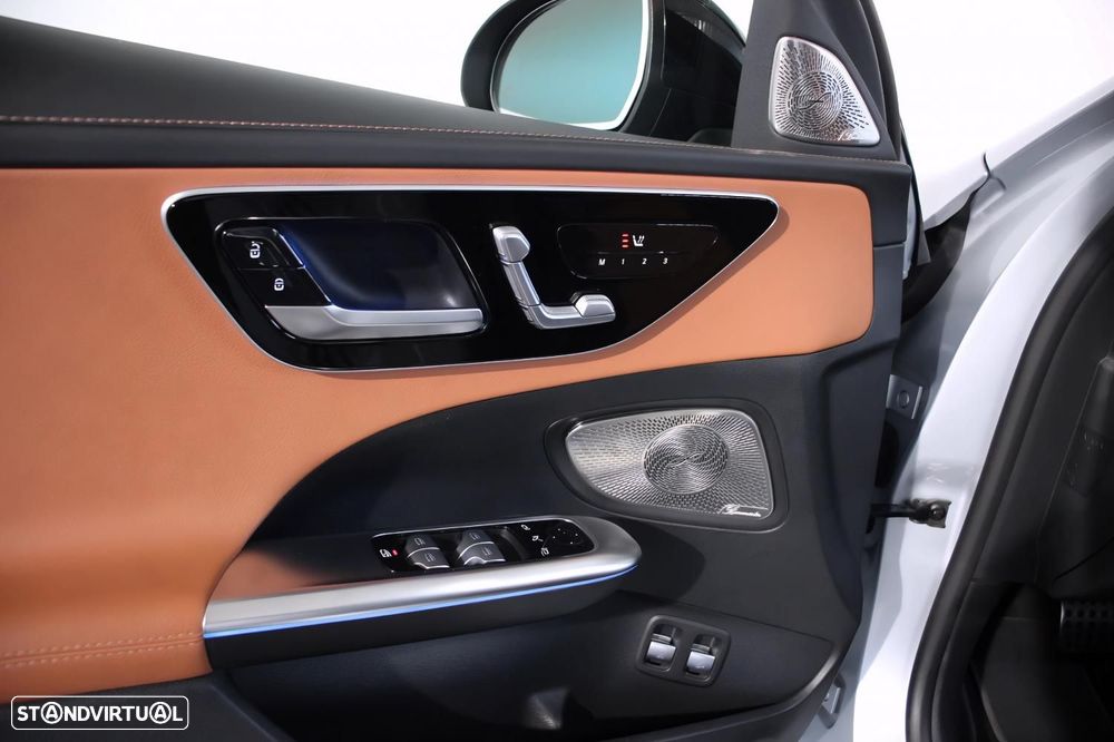 Mercedes-Benz C 300 e AMG Line - 6