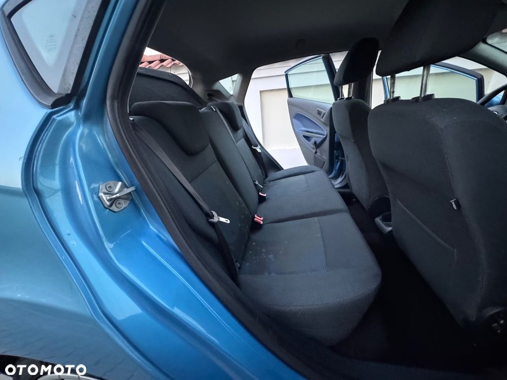 Ford Fiesta - 23