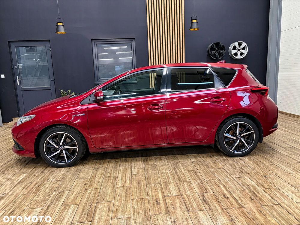 Toyota Auris Hybrid 135 Freestyle - 11