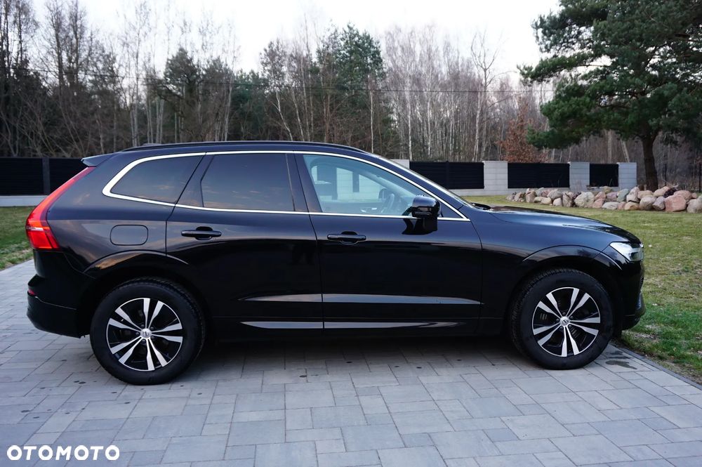Volvo XC 60 B5 B AWD Momentum Pro - 16