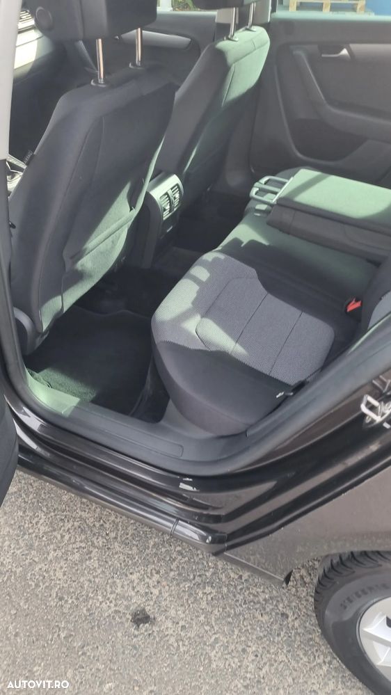 Volkswagen Passat 2.0 Blue TDI SCR Trendline - 15