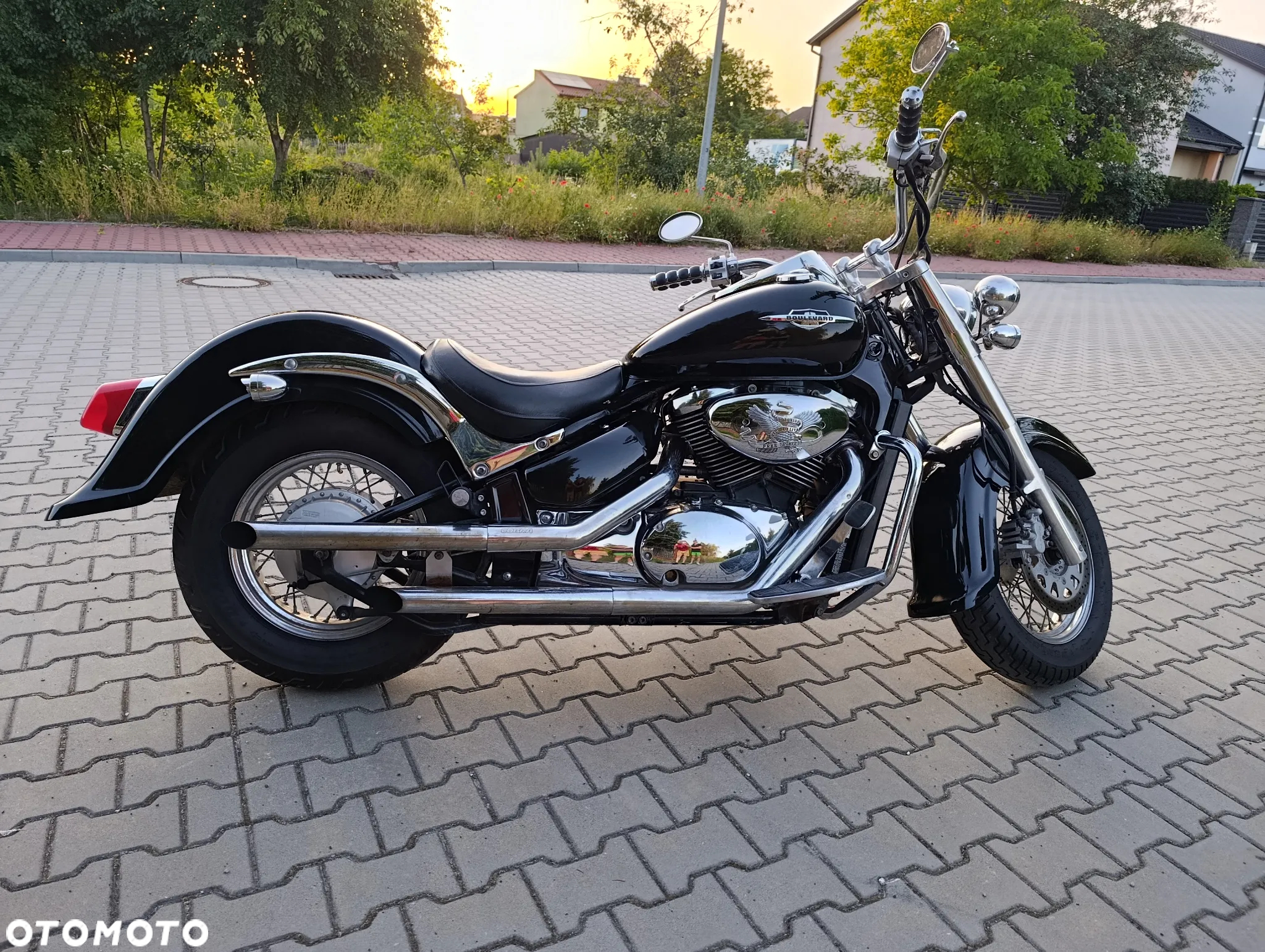 Suzuki Boulevard - 3