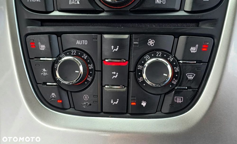 Opel Astra - 25