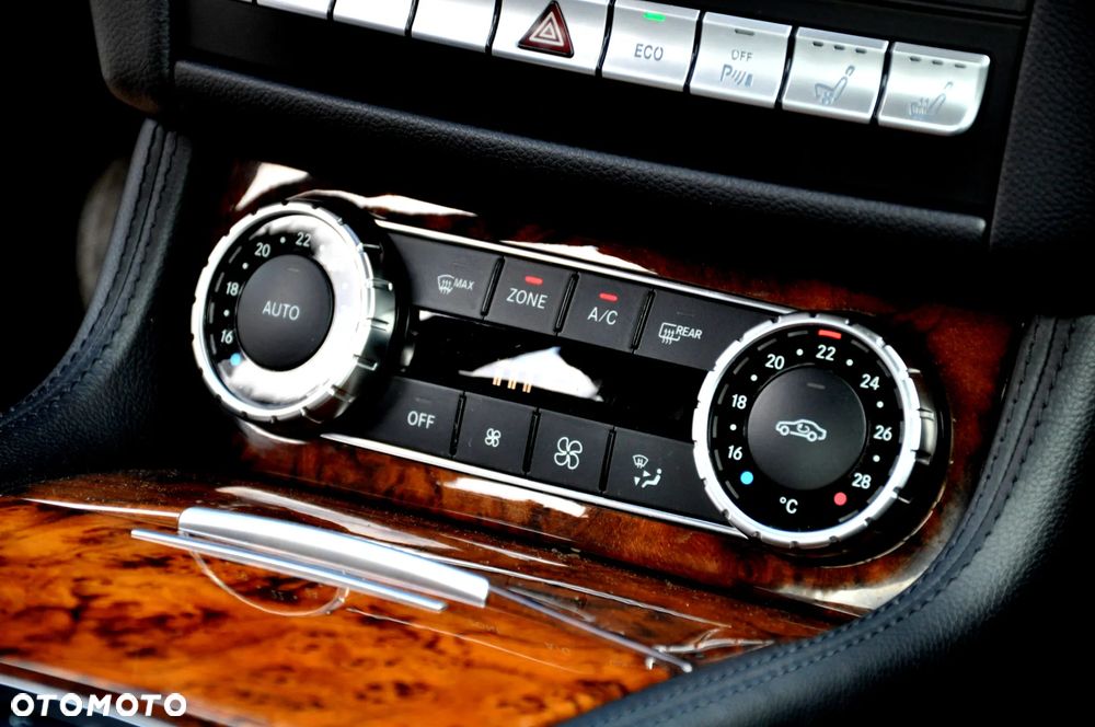 Mercedes-Benz CLS 350 7G-TRONIC - 36