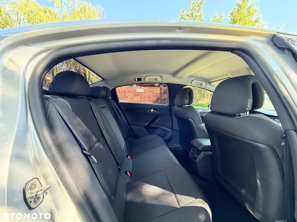 Peugeot 508 1.6 T Allure - 26
