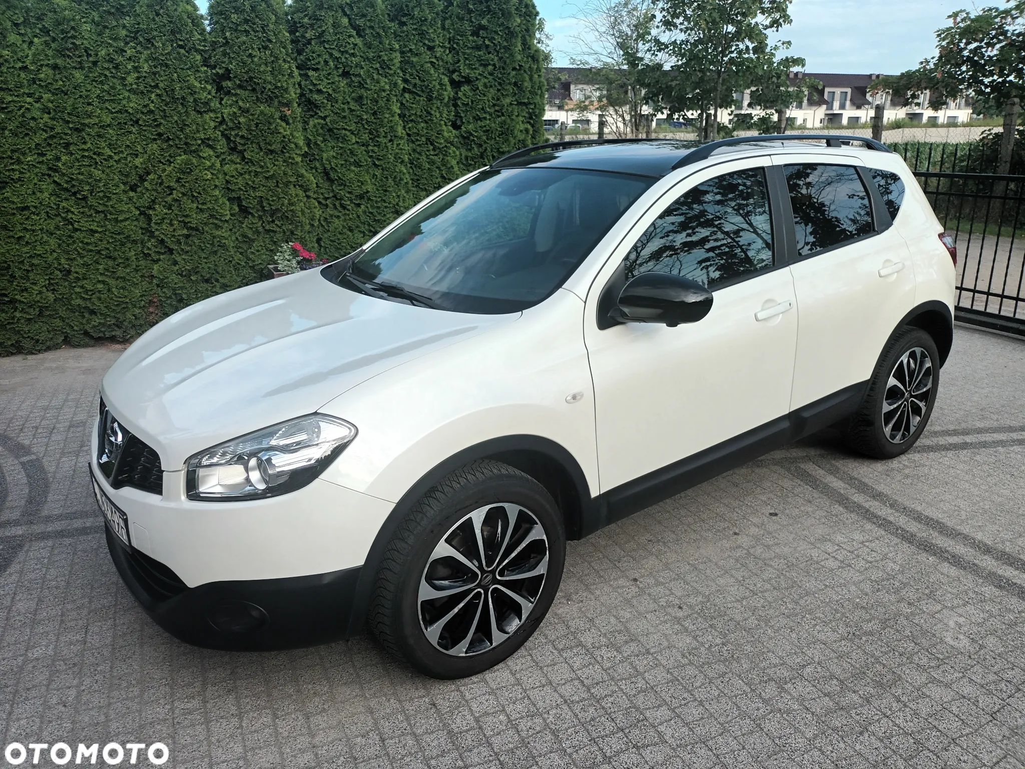 Nissan Qashqai - 1