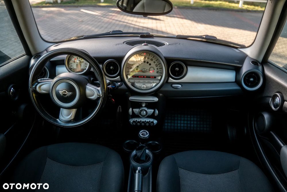 MINI ONE Standard - 9