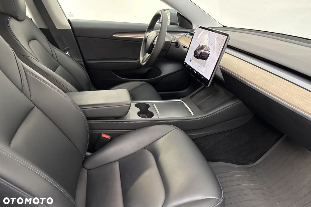 Tesla Model 3 Langstreckenbatterie Allradantrieb Dual Motor Performance - 8