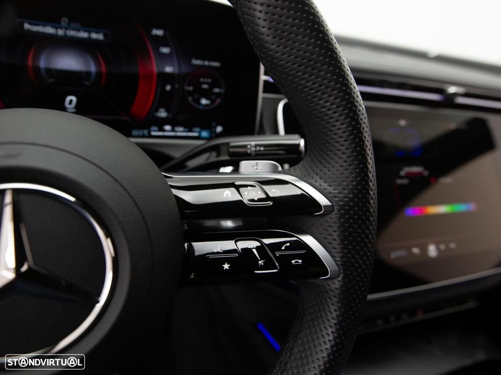 Mercedes-Benz E 300 de AMG Line - 23