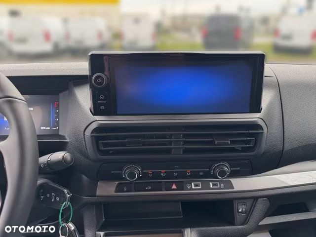 Opel Vivaro Furgon XL 150KM AT8 - 12
