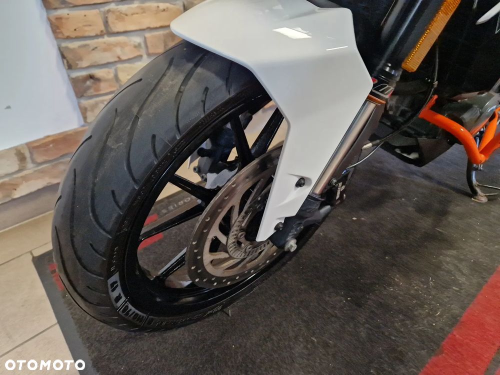 KTM Duke 125 - 20