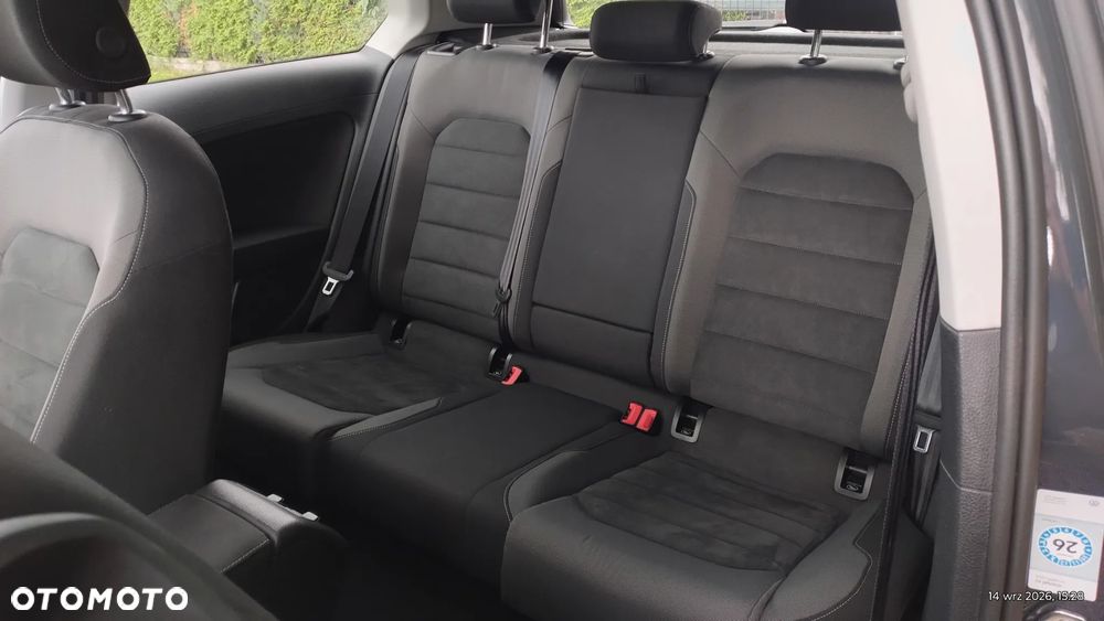 Volkswagen Golf 1.4 TSI (BlueMotion Technology) DSG Highline - 27