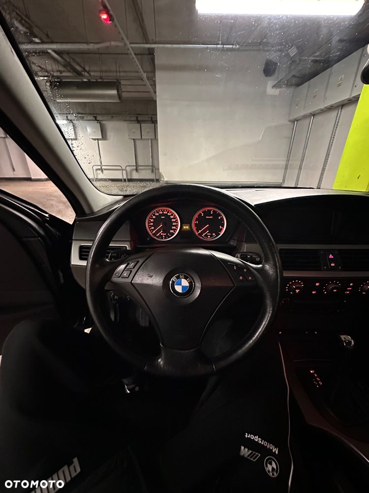 BMW Seria 5 - 21