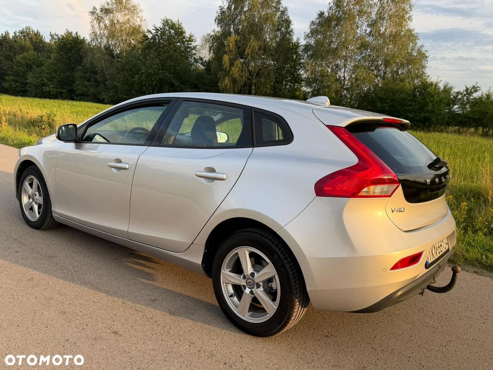 Volvo V40 D2 Drive-E Momentum - 7
