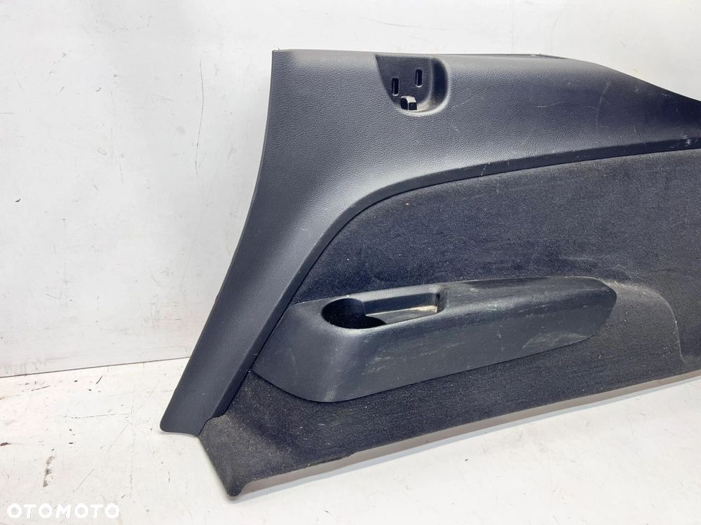 TAPICERKA BOCZEK BAGAŻNIKA PRAWY AUDI Q7 4M 4M0863880C - 2