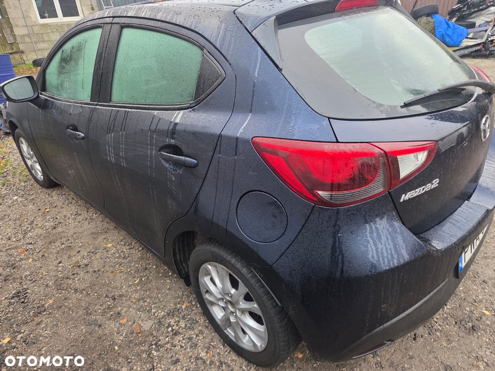 Mazda 2 - 4