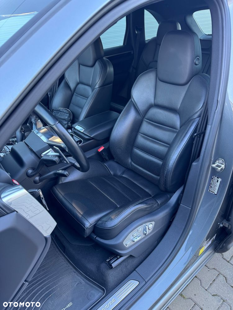 Porsche Cayenne Diesel Tiptronic S - 3