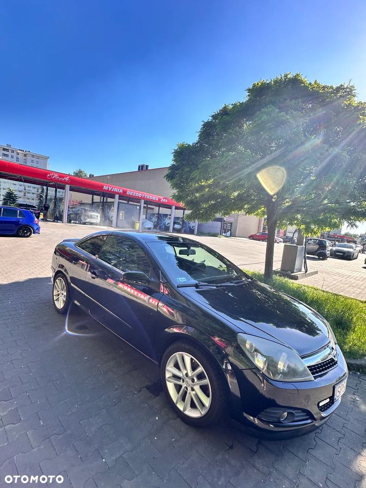 Opel Astra 1.9 CDTI Cosmo - 14