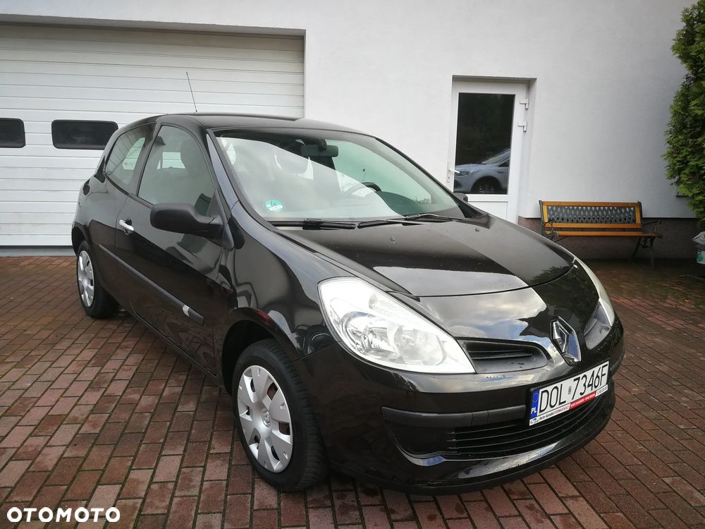 Renault Clio 1.2 16V 75 Expression - 2