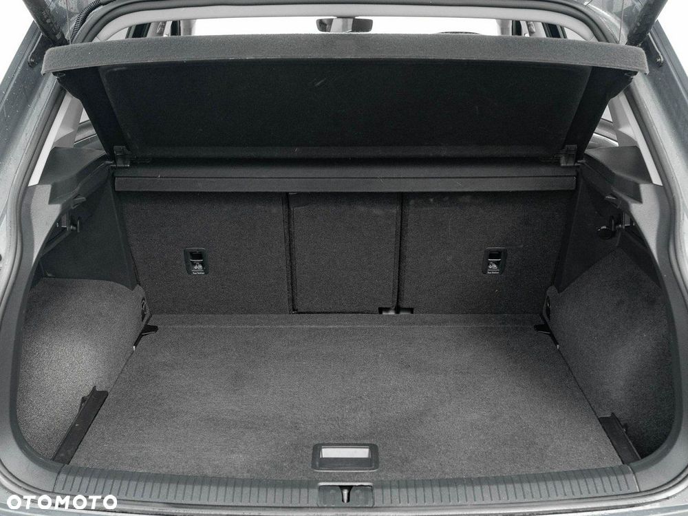 Volkswagen Tiguan - 26