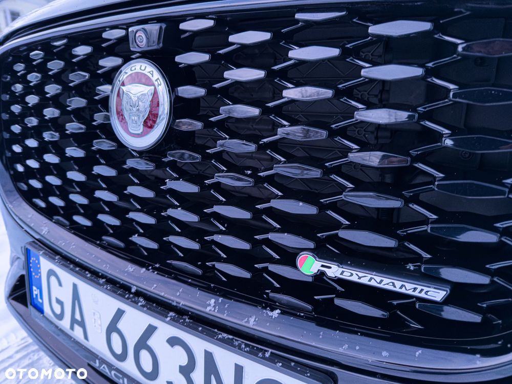 Jaguar F-Pace P400 AWD R-Dynamic S - 21