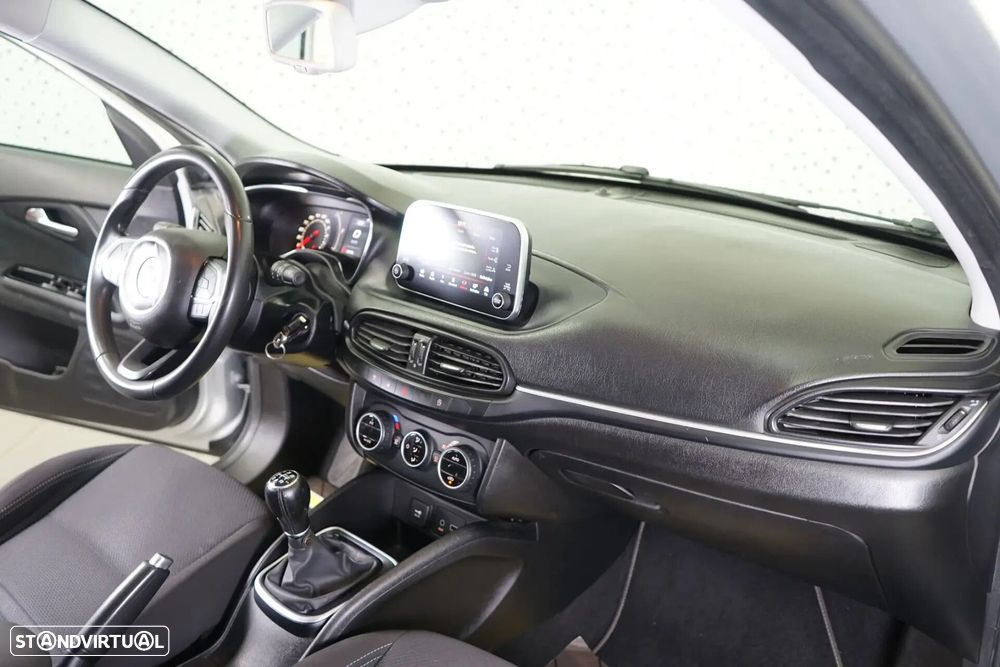 Fiat Tipo - 18