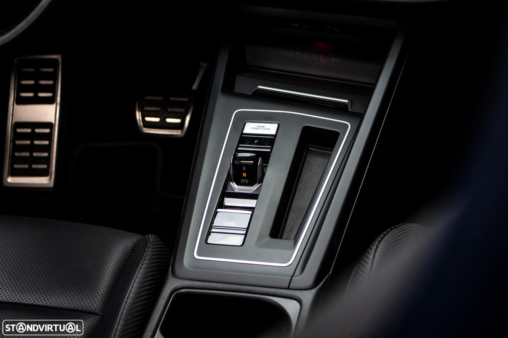 VW Golf 2.0 TSI R DSG - 40