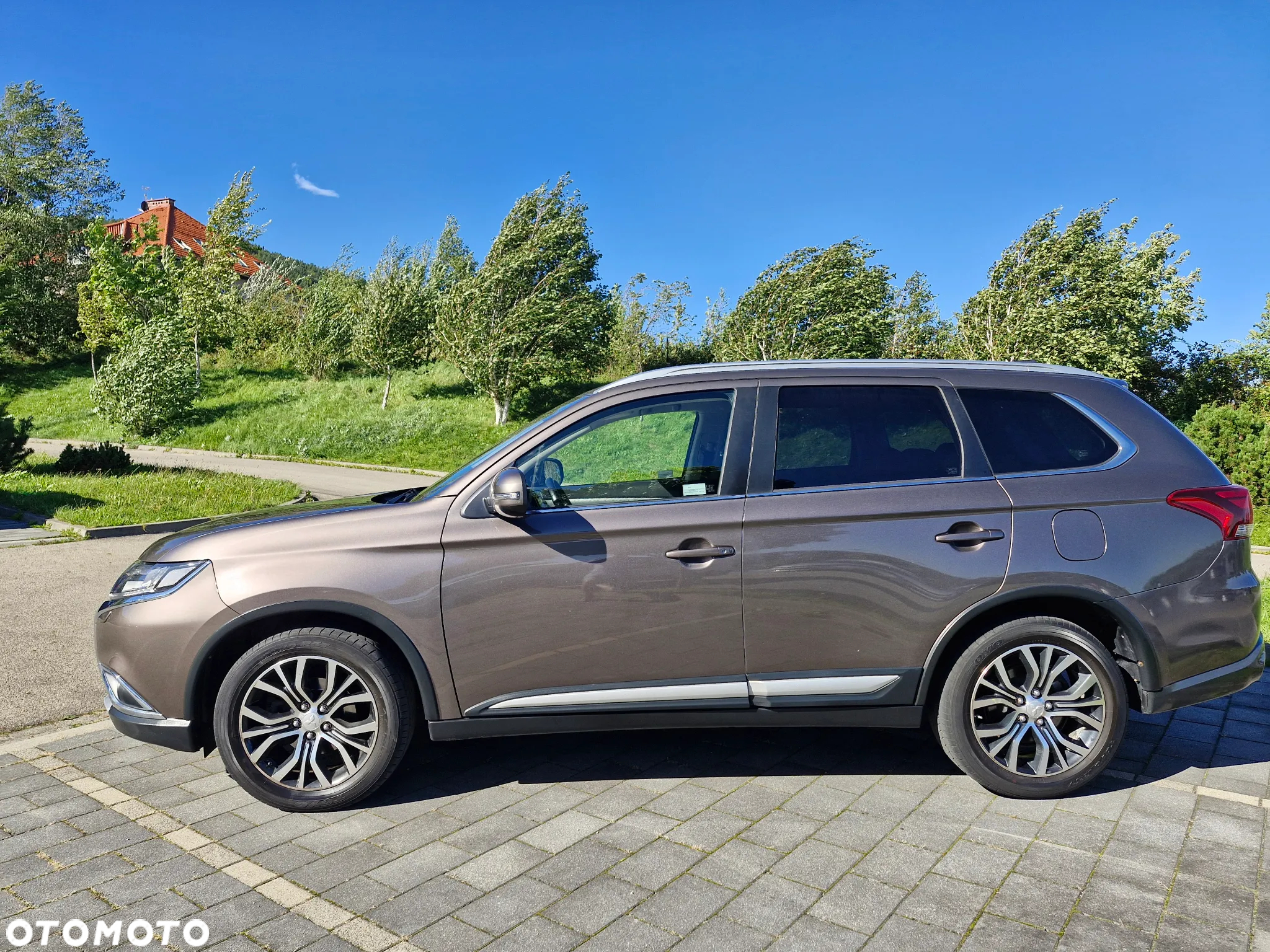 Mitsubishi Outlander 2.0 Intense Comfort 4WD CVT - 3