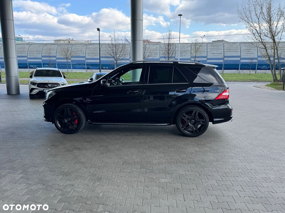 Mercedes-Benz ML 63 AMG 4-Matic - 18
