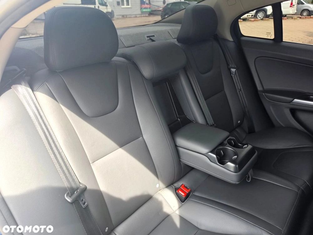 Volvo S60 D4 Drive-E Summum - 37