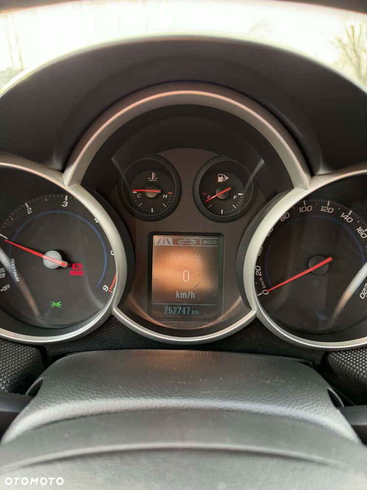 Chevrolet Cruze 1.7 D LT+ - 13