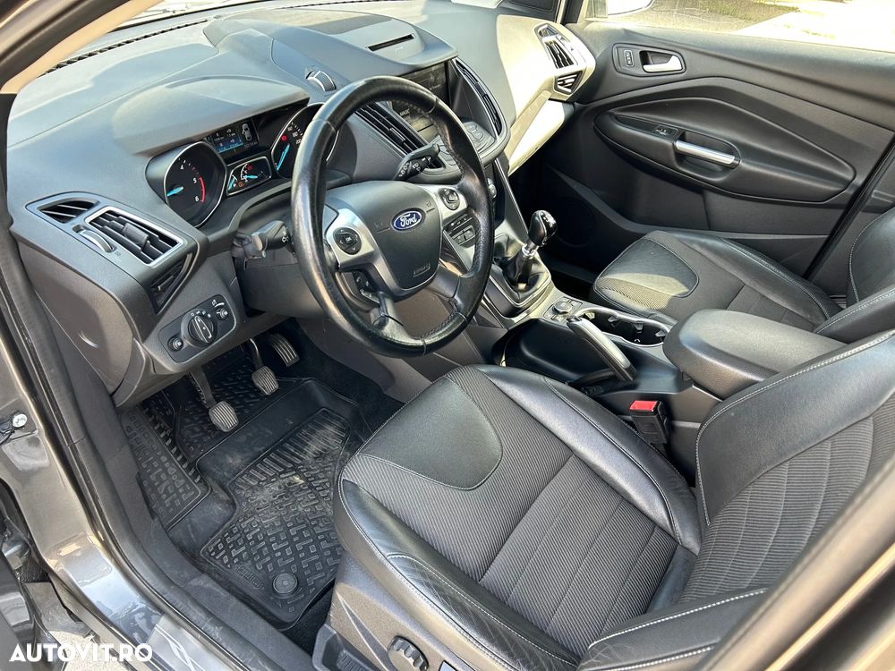 Ford Kuga 2.0 TDCi 4x4 Titanium - 8