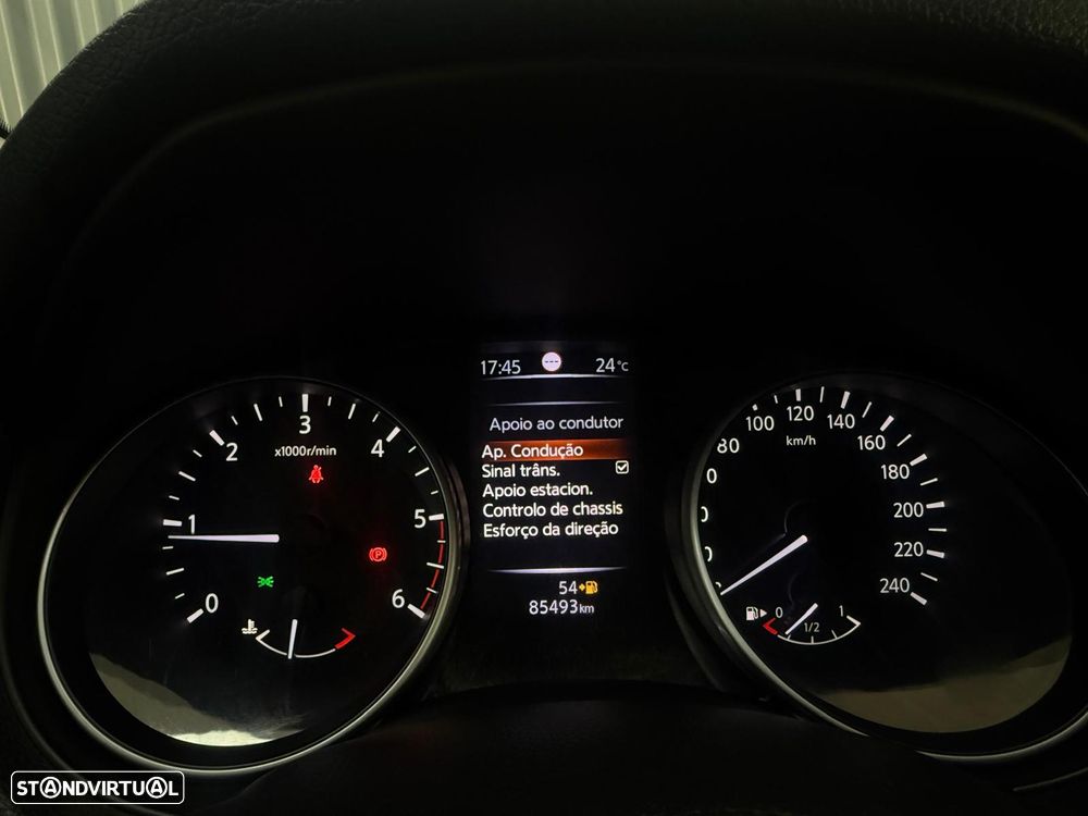 Nissan Qashqai 1.5 dCi Tekna - 27