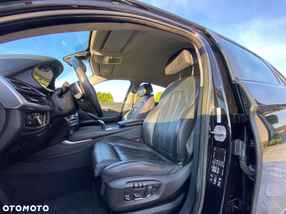 BMW X6 xDrive30d - 18