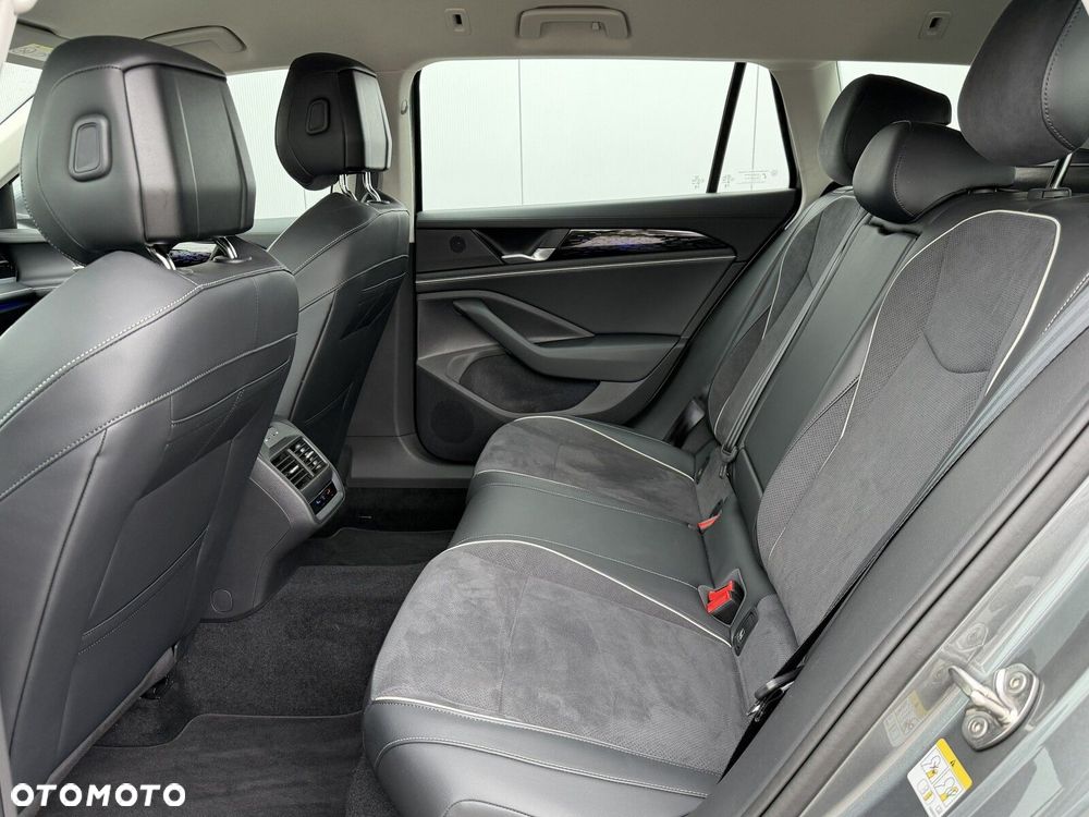 Volkswagen Passat Variant 2.0 TDI EVO Business DSG - 18