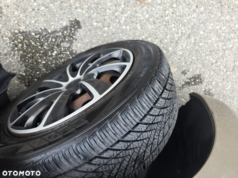 Citroën C3 Picasso VTi 95 Attraction - 23